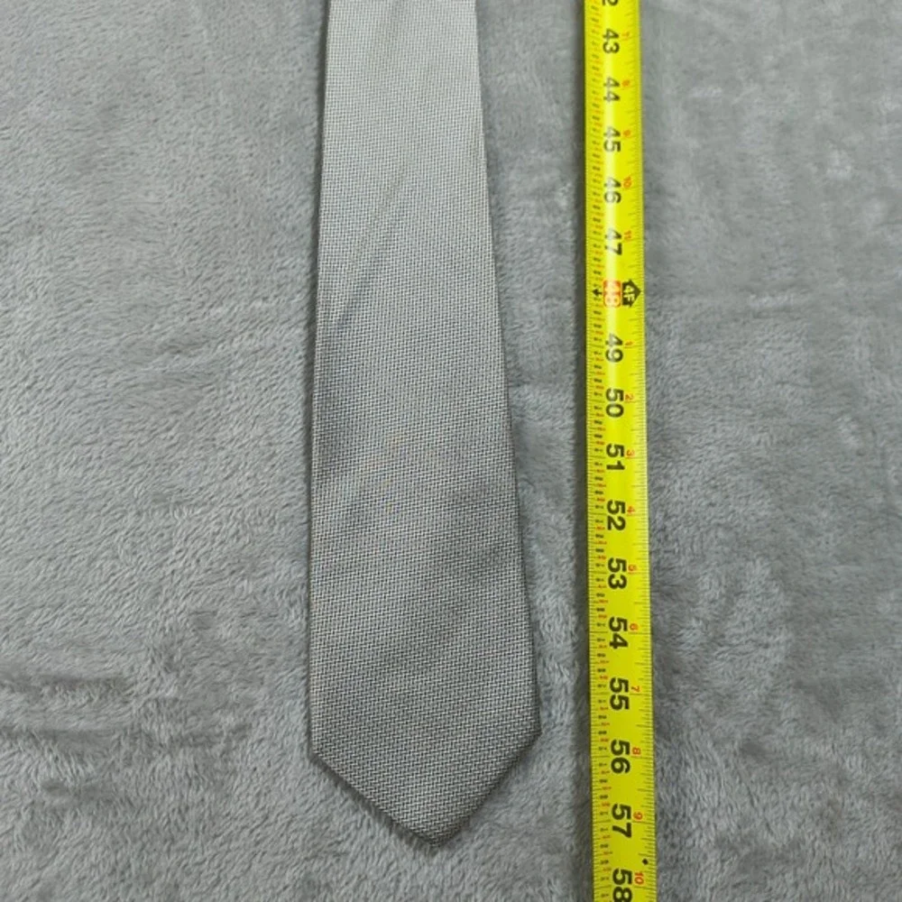 Vintage Robert‎ Talbott Tie Mens 3.75x57.5 Silver Silk Geometric Abstract USA